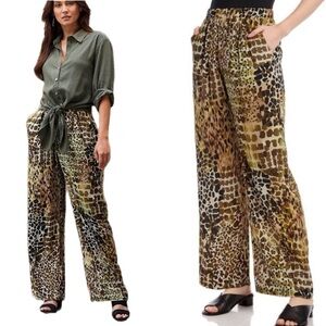 Karen Kane “On Safari” wide leg crepe pants